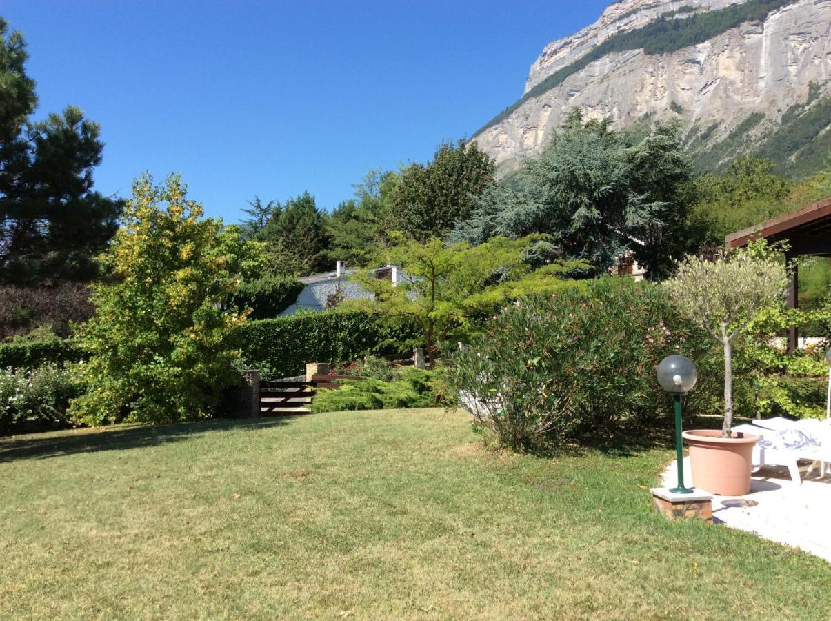 Villa Avec Vue Biviers Екстериор снимка